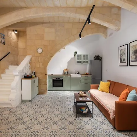 度假居 Vittoria - Charming 500-year-old House Nestled Within The Fortified Walls Of