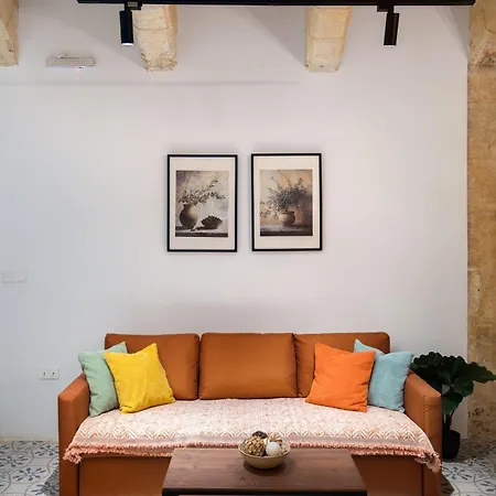 Ferienhaus Vittoria - Charming 500-year-old House Nestled Within The Fortified Walls Of *
