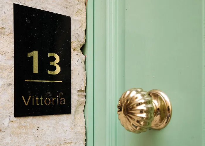 度假居 Vittoria - Charming 500-year-old House Nestled Within The Fortified Walls Of
