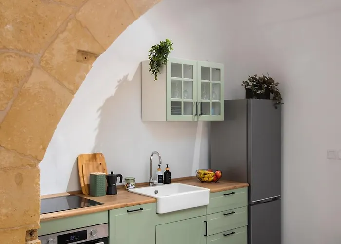 Vittoria - Charming 500-year-old House Nestled Within The Fortified Walls Of *