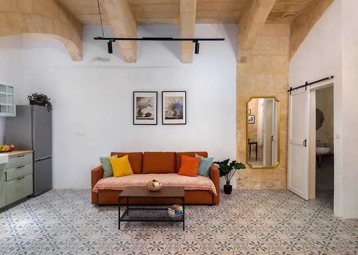 Vittoria - Charming 500-year-old House Nestled Within The Fortified Walls Of 比尔古