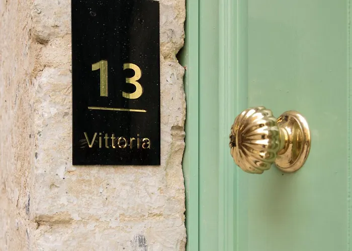 Vittoria - Charming 500-year-old House Nestled Within The Fortified Walls Of 比尔古