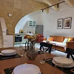 Vittoria - Charming 500-year-old House Nestled Within The Fortified Walls Of * Vittoriosa