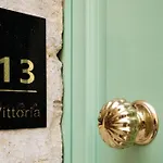 Ferienhaus Vittoria - Charming 500-year-old House Nestled Within The Fortified Walls Of