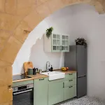 Vittoria - Charming 500-year-old House Nestled Within The Fortified Walls Of *