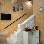 بيت للعطل Vittoria - Charming 500-year-old House Nestled Within The Fortified Walls Of بيرغو