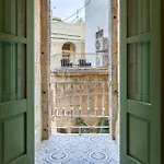Vittoria - Charming 500-year-old House Nestled Within The Fortified Walls Of * بيرغو