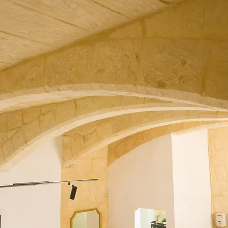 Case de vacanță Vittoria - Charming 500-year-old House Nestled Within The Fortified Walls Of Birgu