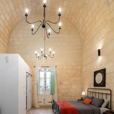 Vittoria - Charming 500-year-old House Nestled Within The Fortified Walls Of Birgu