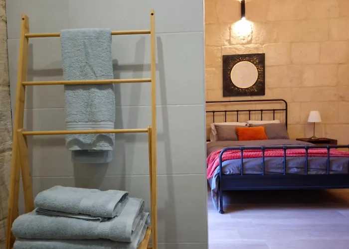 Vittoria - Charming 500-year-old House Nestled Within The Fortified Walls Of * Birgu