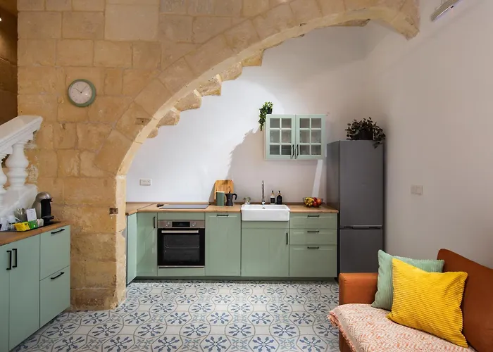 Vittoria - Charming 500-year-old House Nestled Within The Fortified Walls Of *