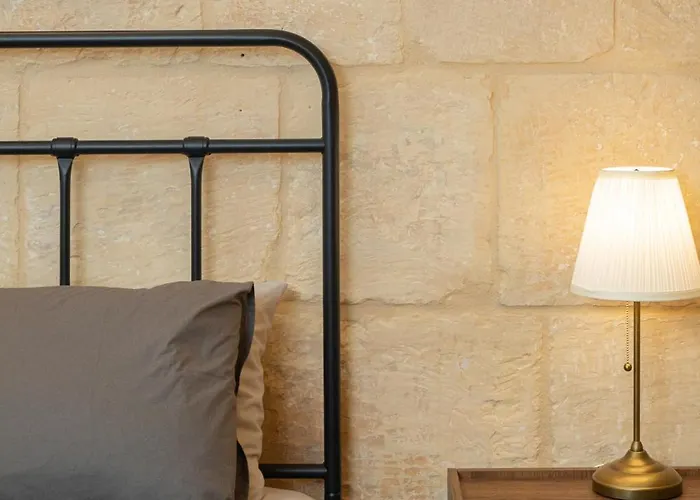 Vittoria - Charming 500-year-old House Nestled Within The Fortified Walls Of Case de vacanță *